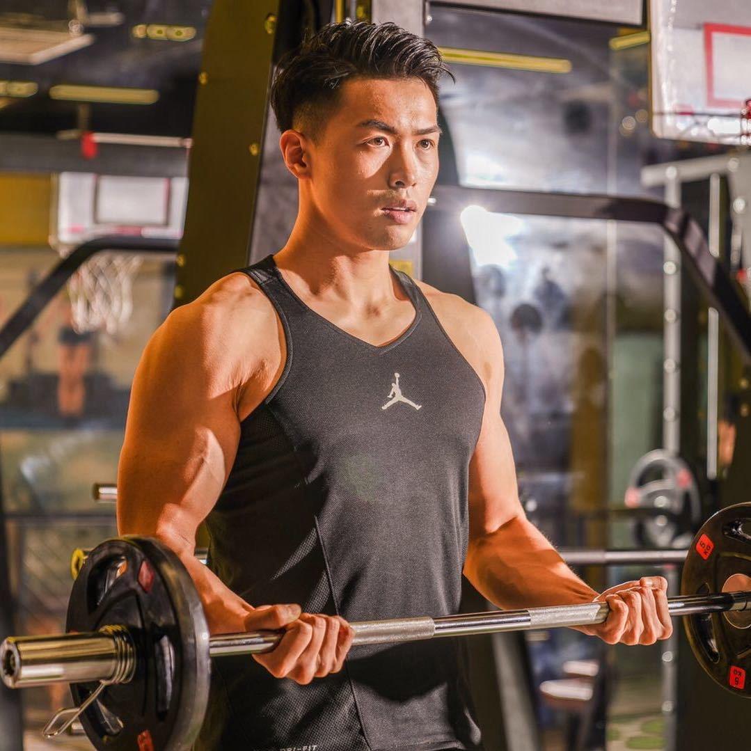 王牌体态戴教练