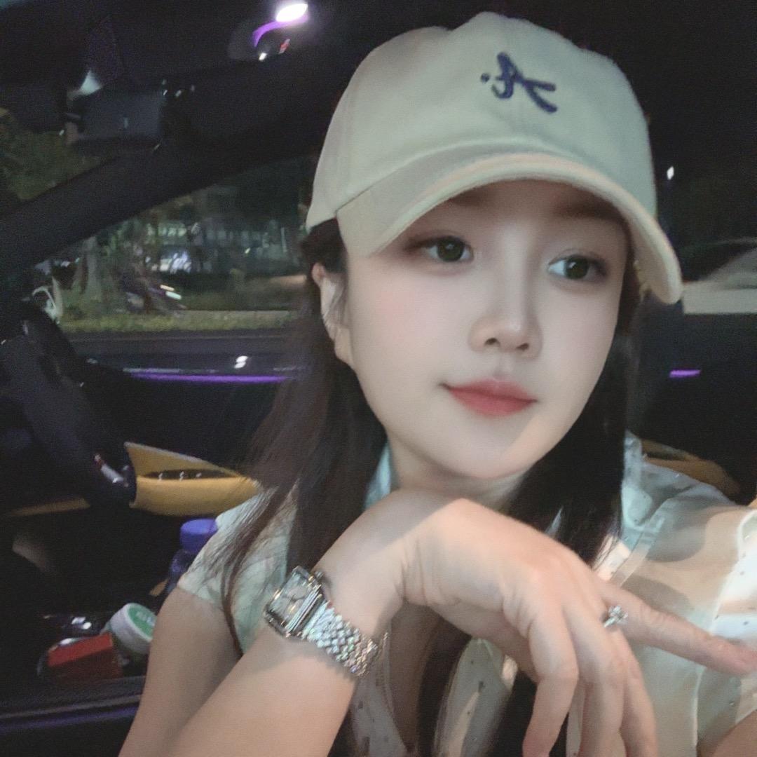 公主👸请暴富.