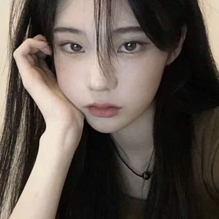 周小周.