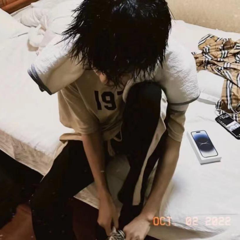 爱吃脚的多.