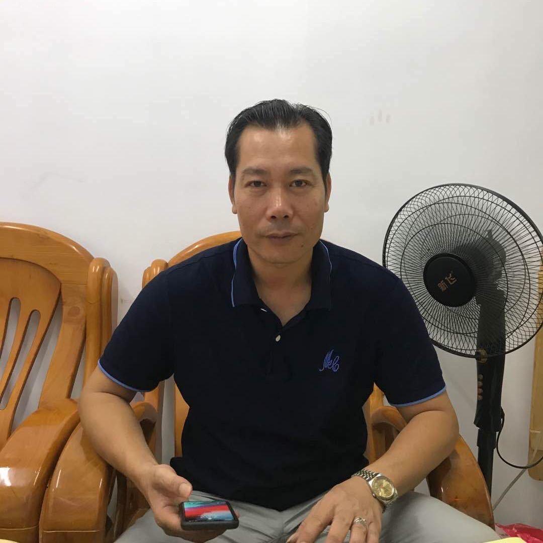 小转角棋牌室。