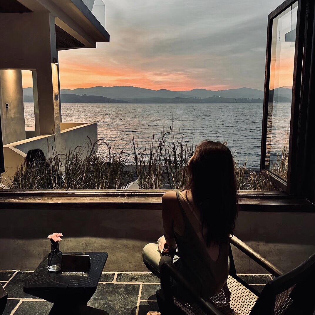 骑老太太过马路