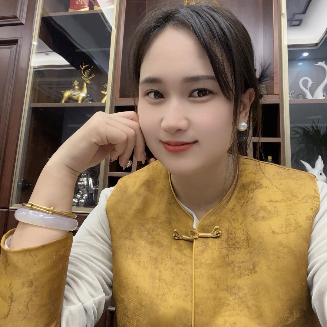 卖平衡轴的小穆