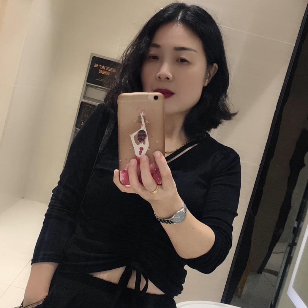 英子
