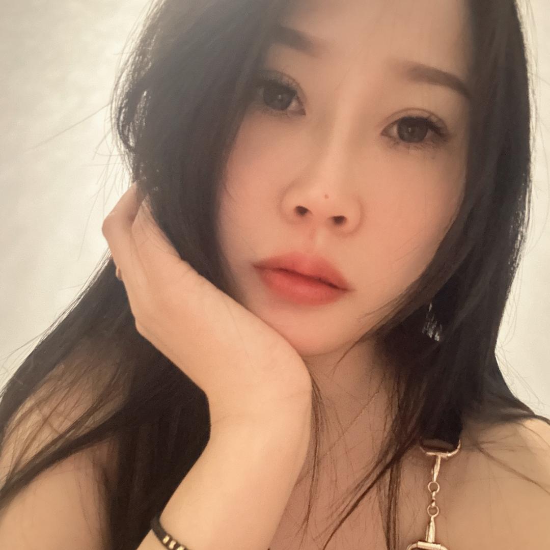 孟温柔ᥫᩣ