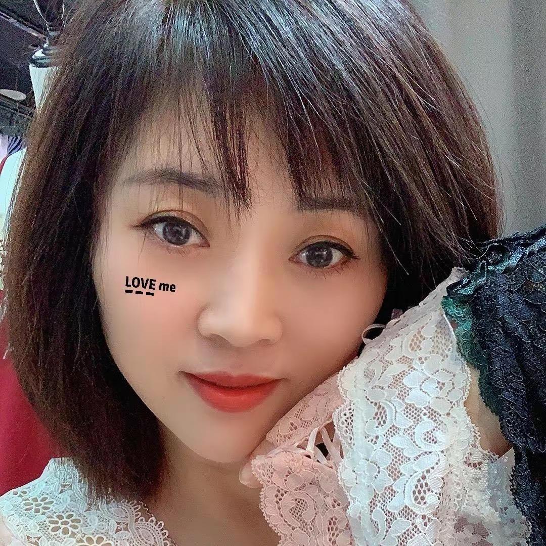 爱诺丝服饰经销处