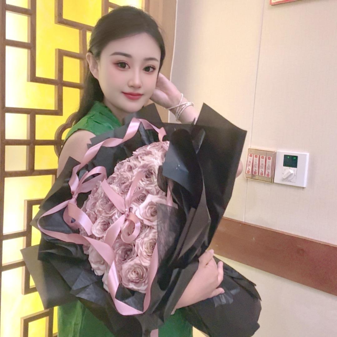 薛薛（好物分享）