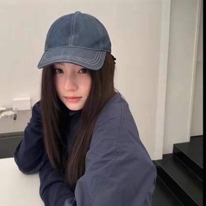 M   .