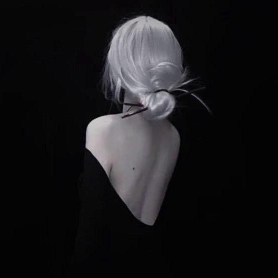 悦己.