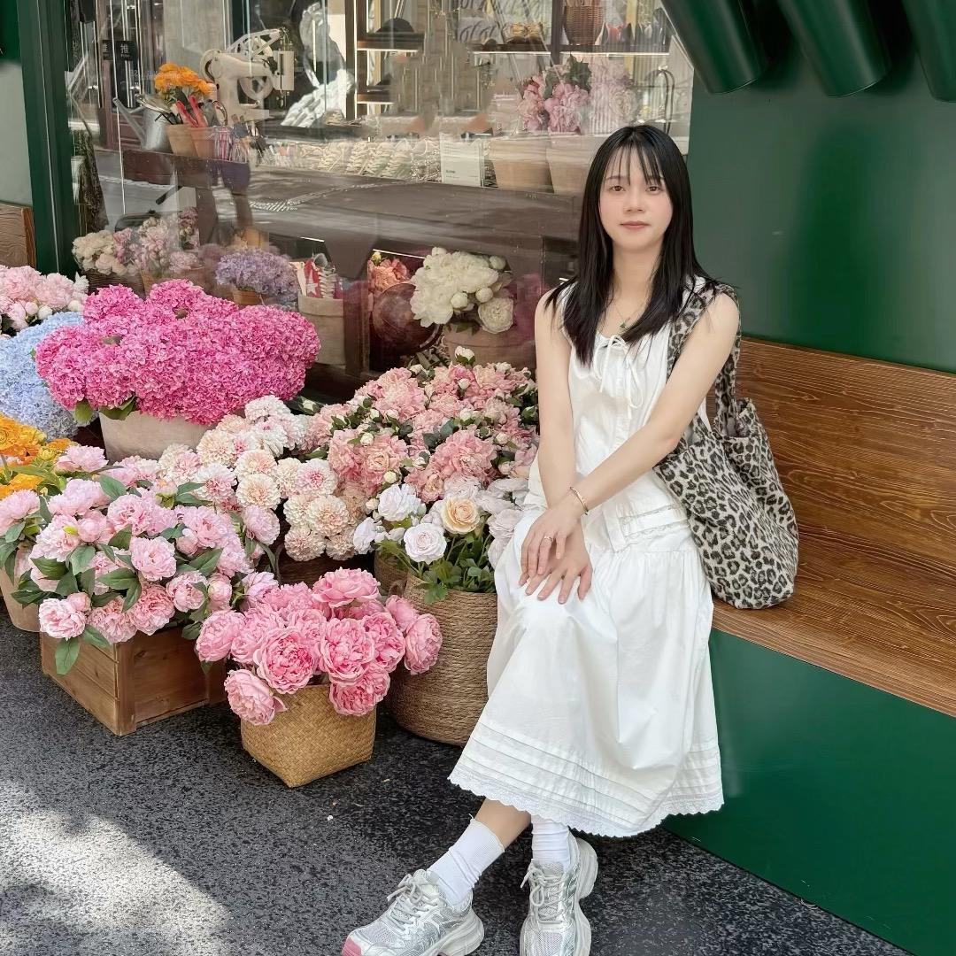 小巧爱逛吃