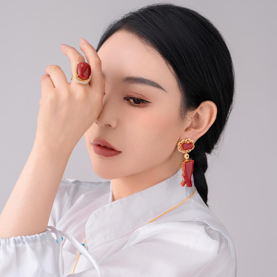 居萨·泽仁娜梅日常号