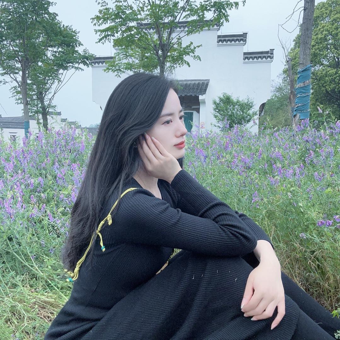 唱粤语歌的姐姐