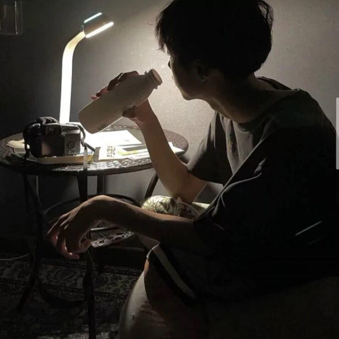 情绪随风飘落