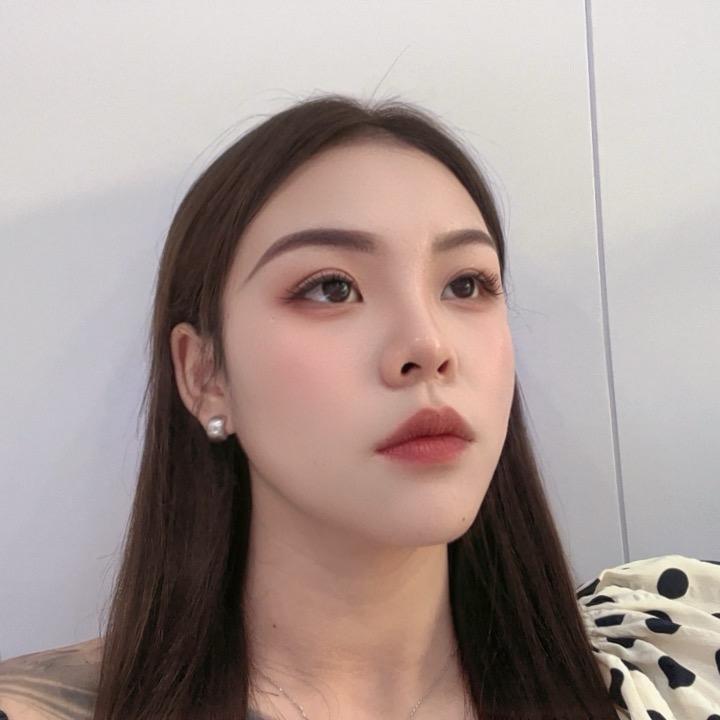 新娘造型跟妆化妆师英英好物推荐