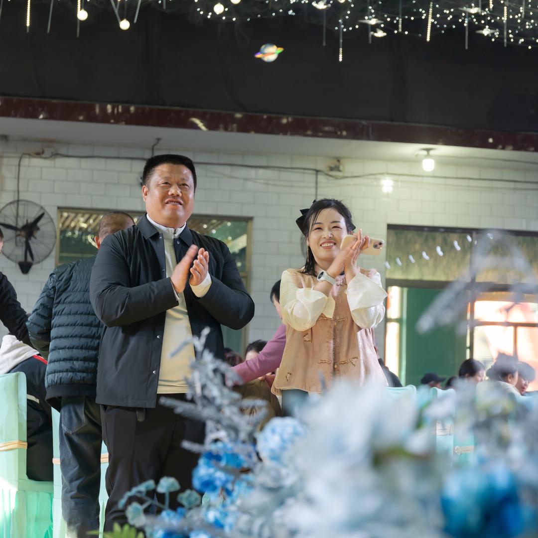 冬天的朝霞很美