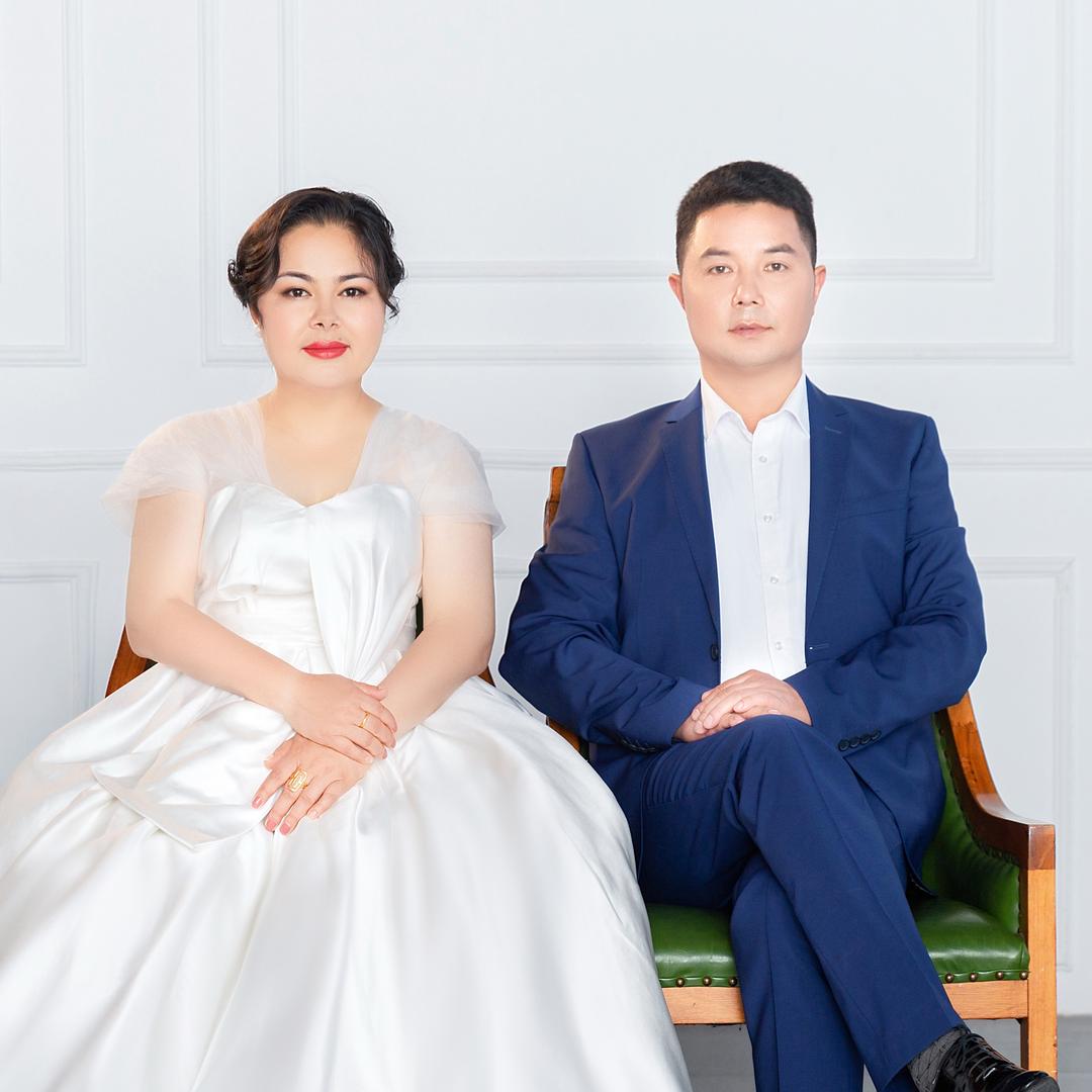 RISHTE 夫妇