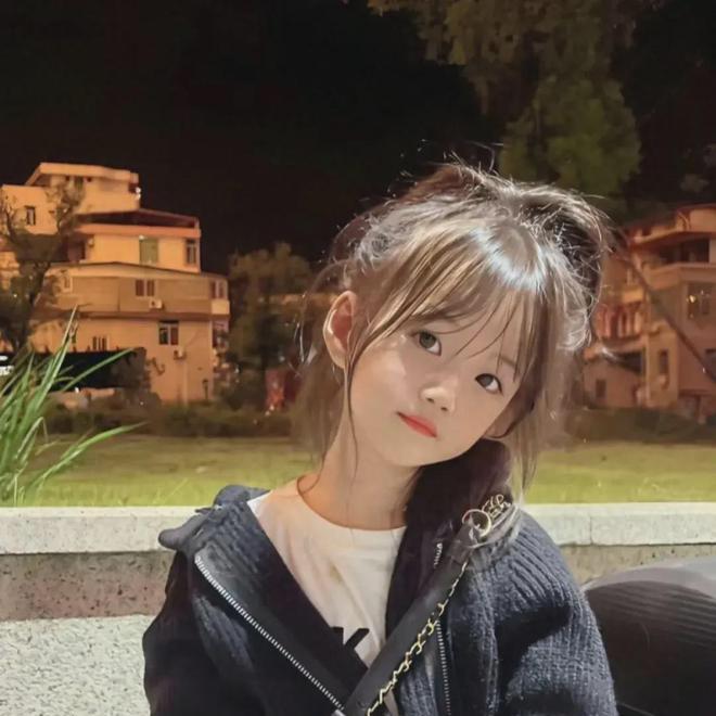 物界-小团子