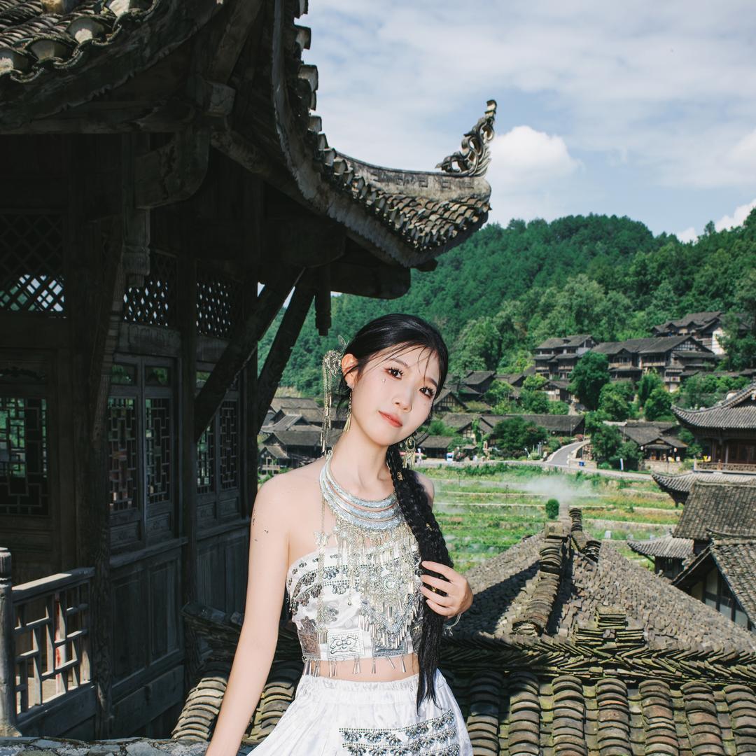 小小梅