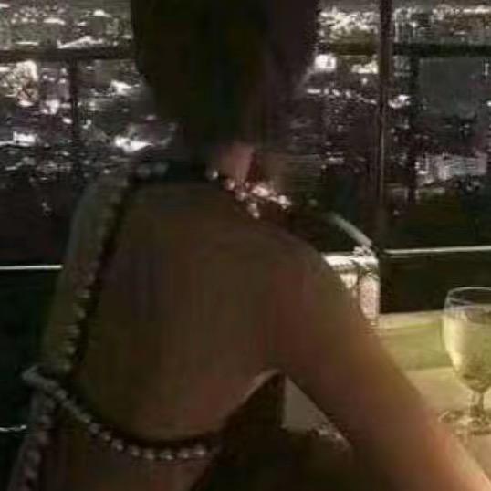 @   有毒