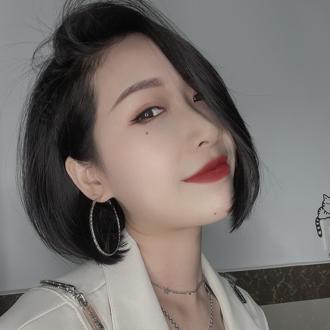 曼丽饰品