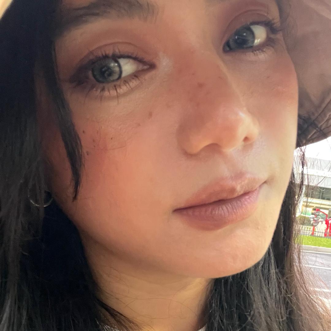 会搓指甲的化妆师花花