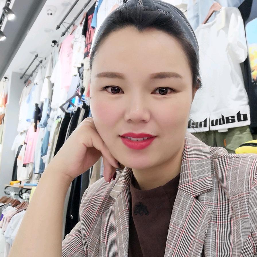 哆来咪  尚约女装 苏雪红