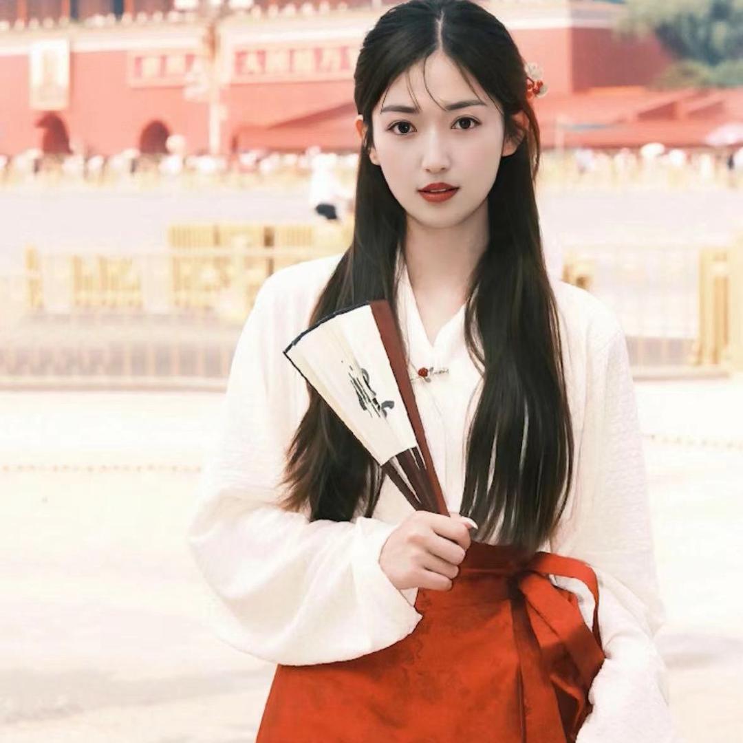 小蕊努力学习中，学会即开播，分享正能量知