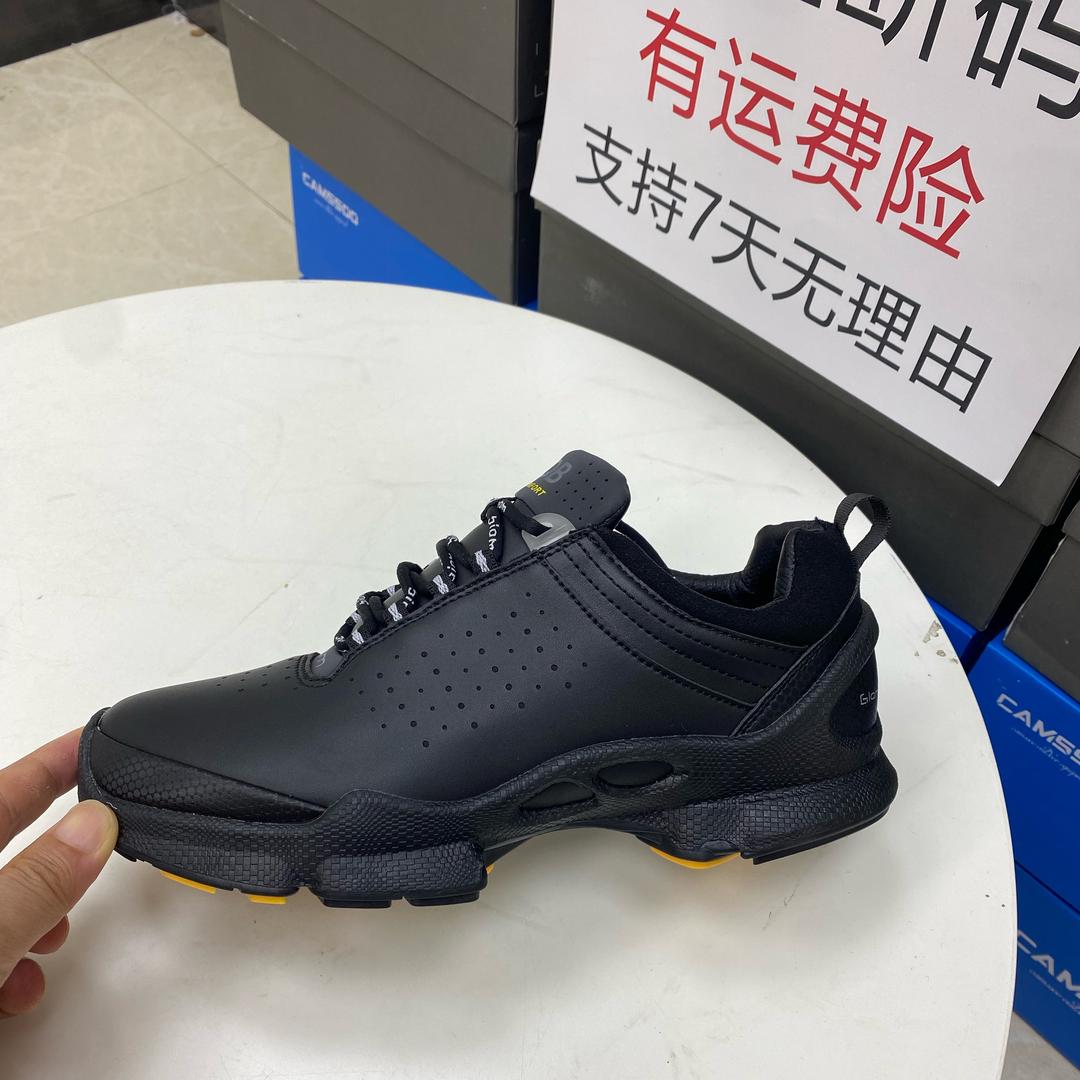 奥特断码鞋