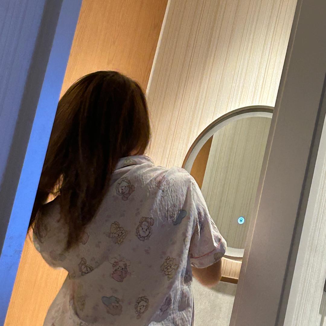 何时葡萄先熟透,你要静候再静候 。