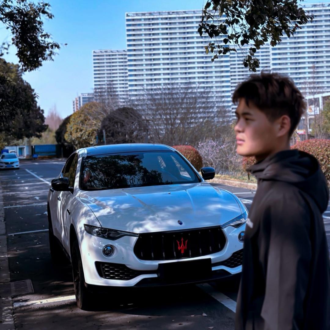 三叉戟说车黑仔