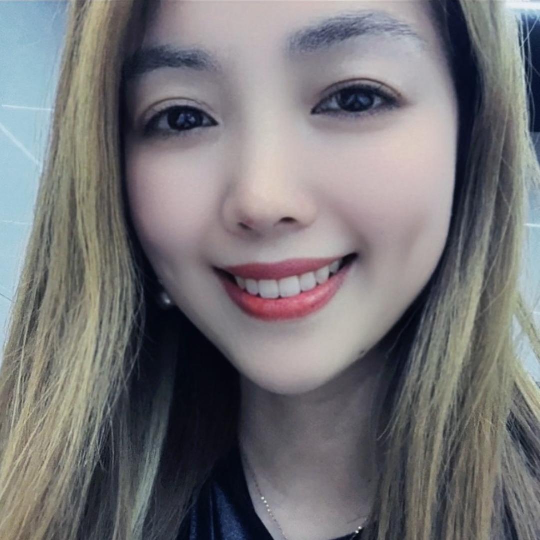 左脸↘明媚