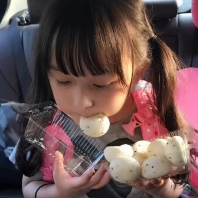 吃一口葡萄
