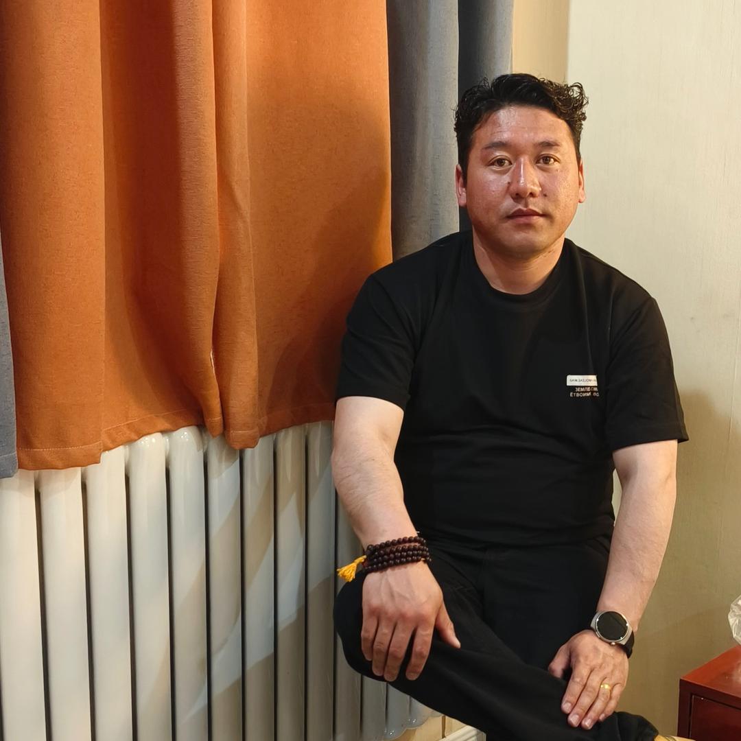 尕藏