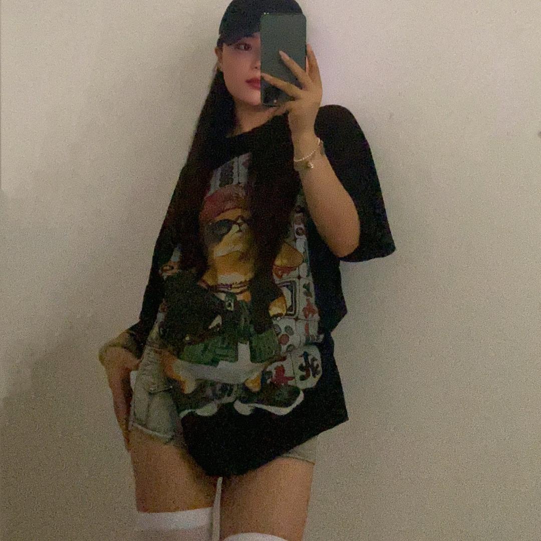 莉莉吖