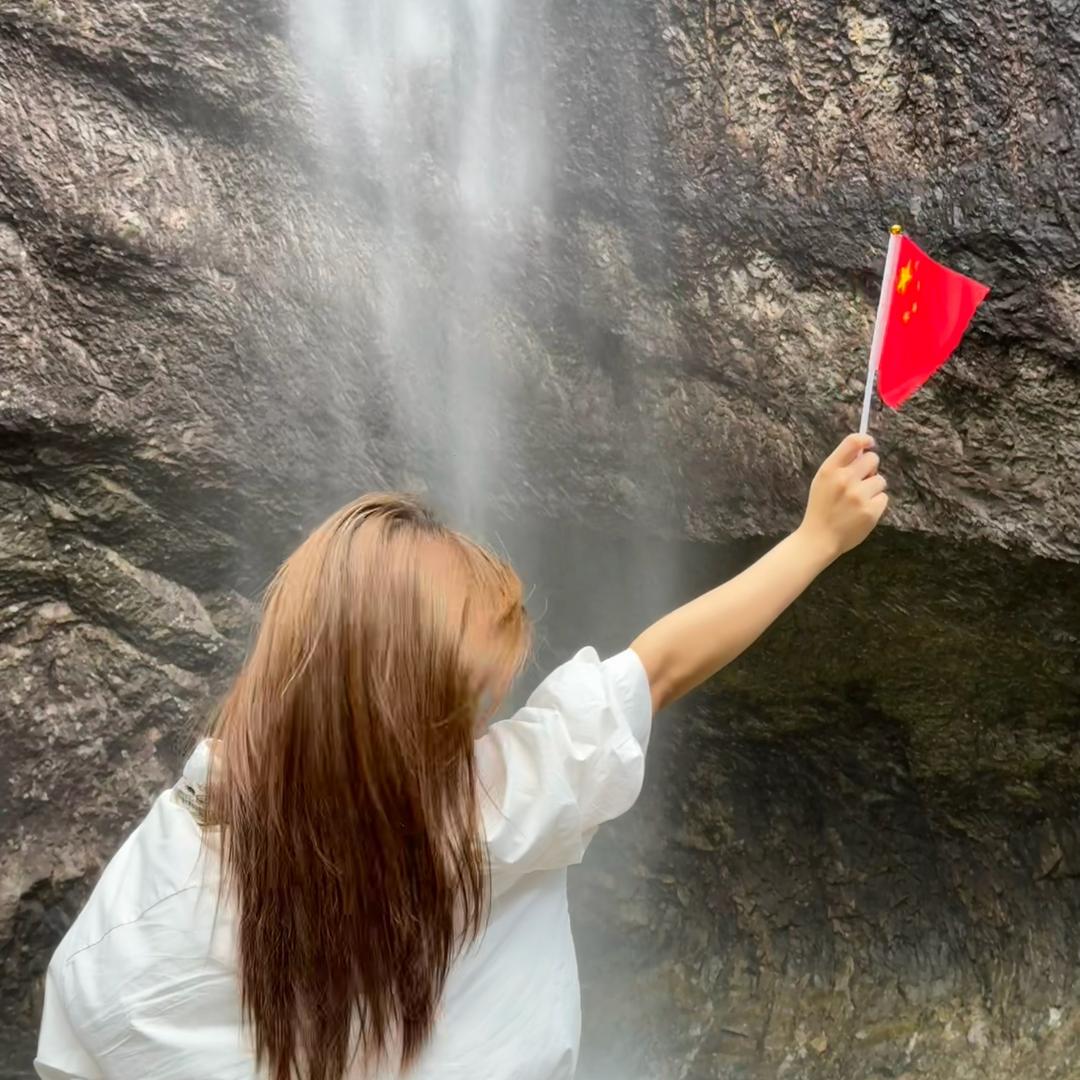 三个甜甜圈