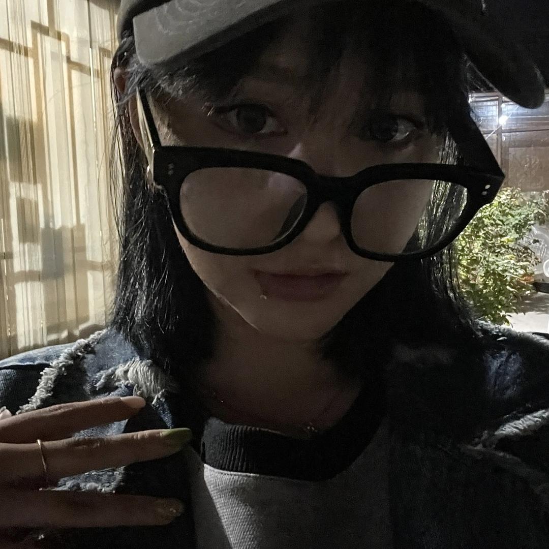 LLMQ