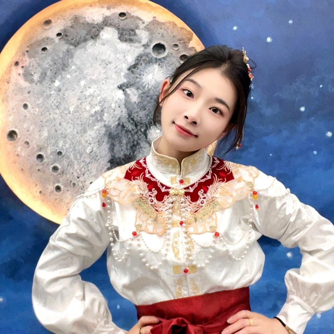 吊顶 婷