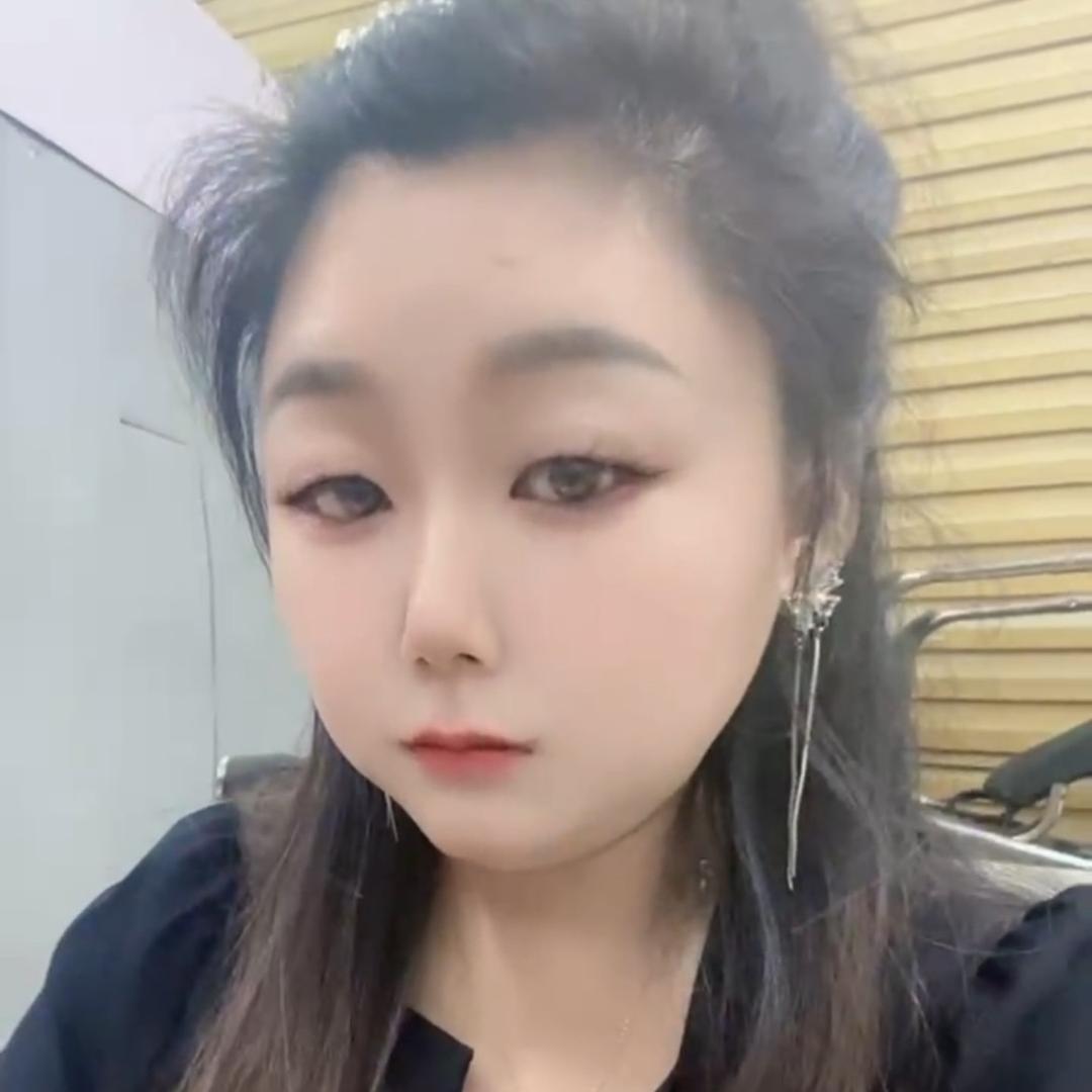 闫家💔小💋姐姐