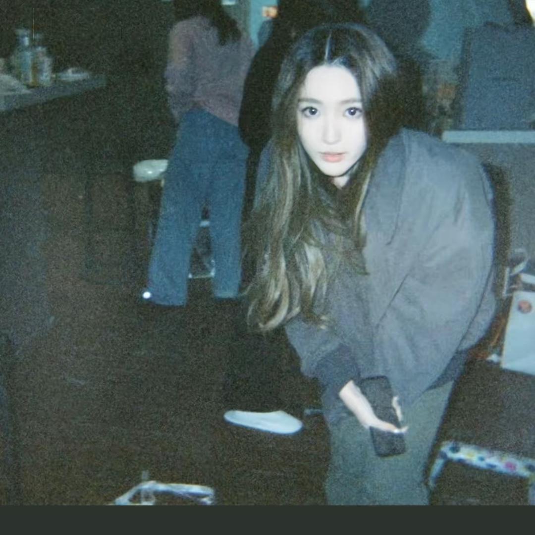 Je.