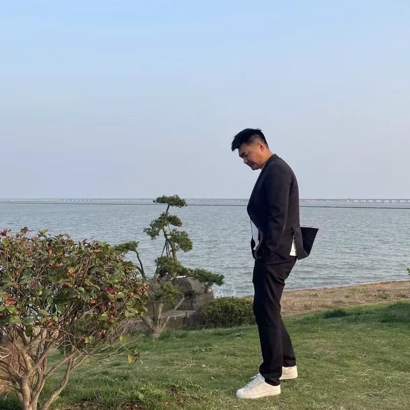 周雨晴(抖播电商服务平台)