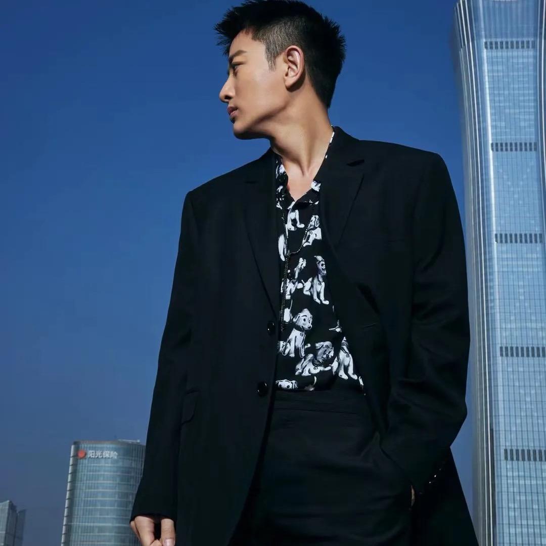 亮哥（甄选百货）