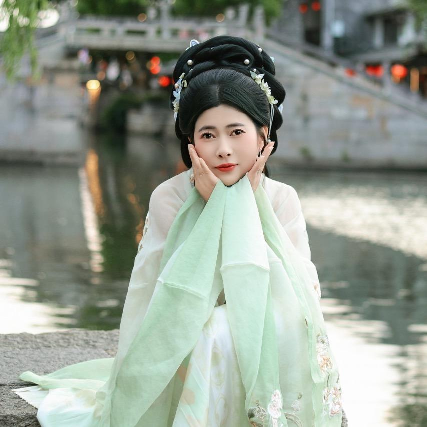 羽绒服源头工厂店