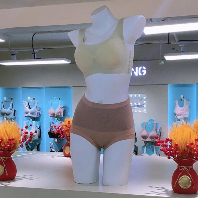 思氧兰迪雅内衣专卖店