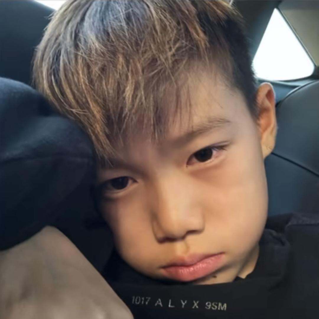 荣少