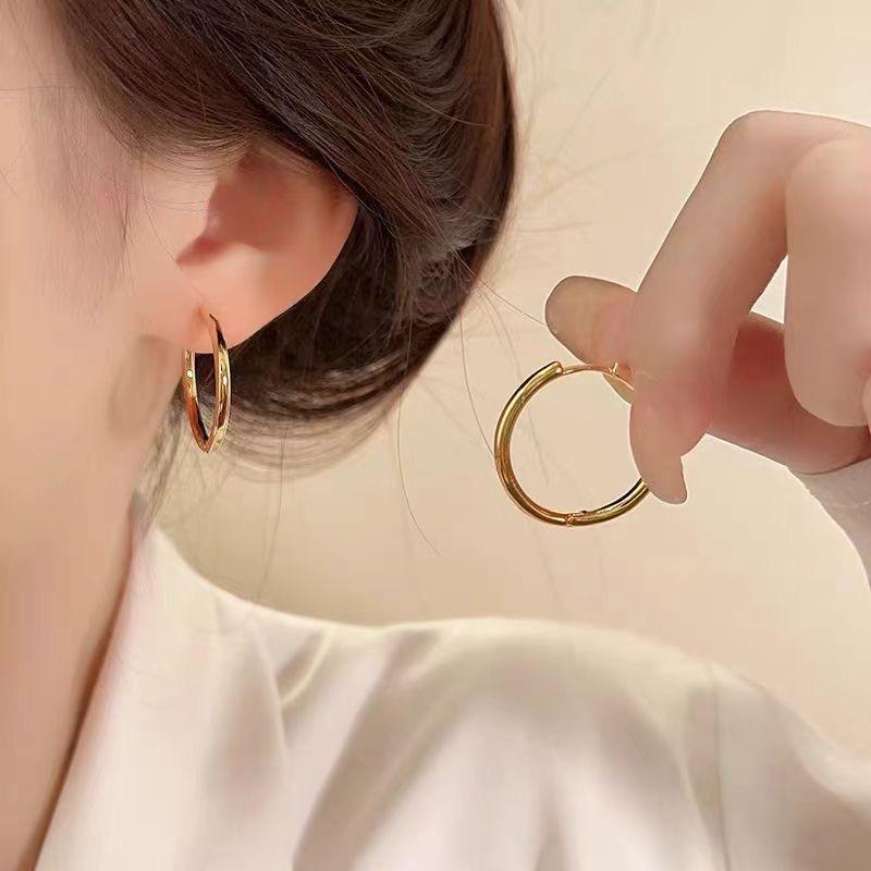 玺衍轻奢饰品店