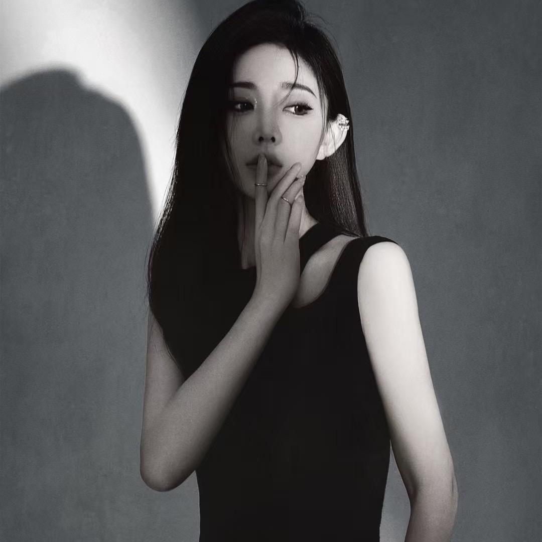 小轩-小赫汽车女主播