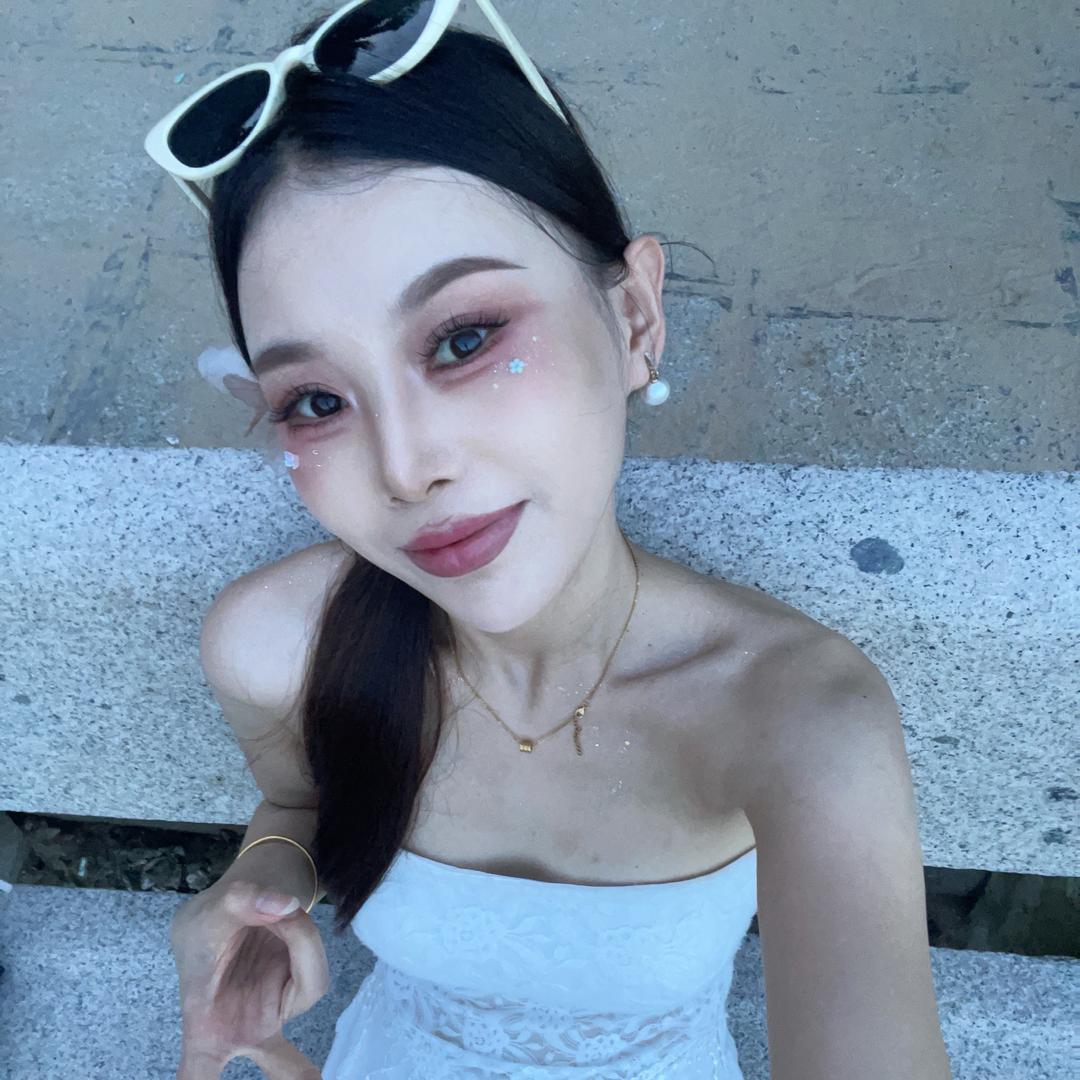 一闪一闪亮金金