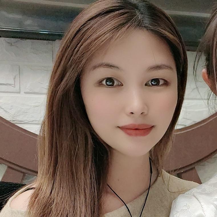 @燕子不吃葱🐬