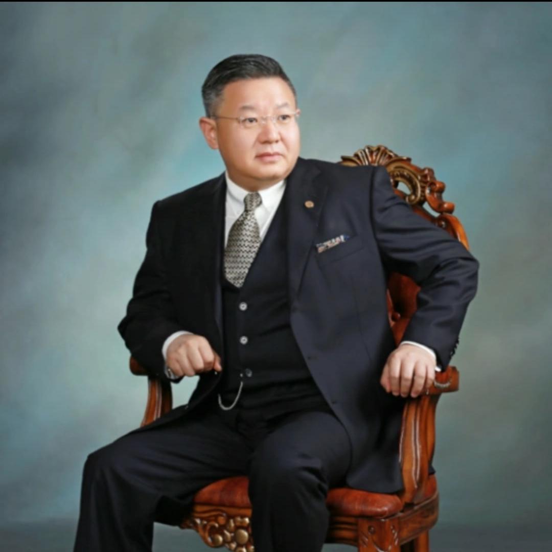 沈寒冰（澳中法律）