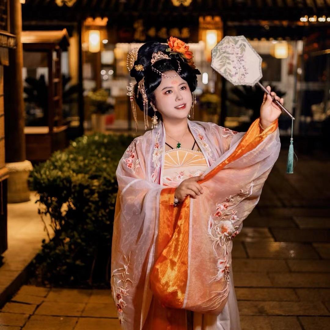 众信旅游的辰姐